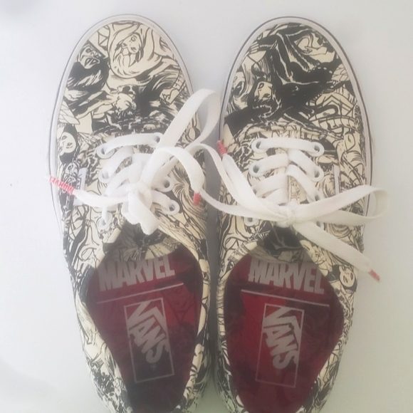 Vans limited edition Marvel, Women's sz 5 - Picture 1 of 2